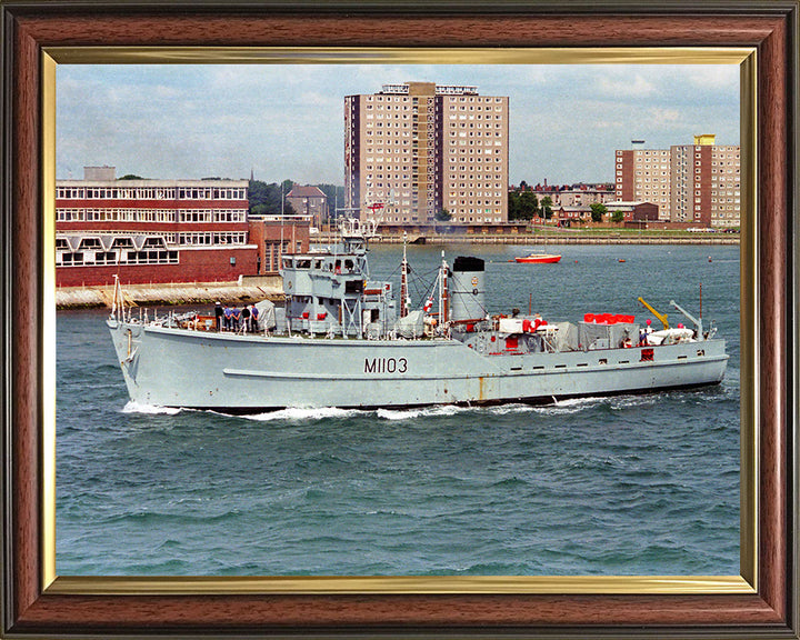 HMS Alfriston M1103 | Photo Print | Framed Print | Ton Class | Minesweeper | Royal Navy Hampshire Prints