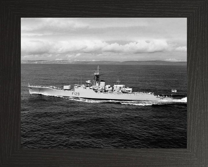 HMS Rhyl F129 Rothesay Class Frigate Port Beam Photo Print - Posters, Prints, & Visual Artwork - by Hampshire Prints (image 3 of 9)
