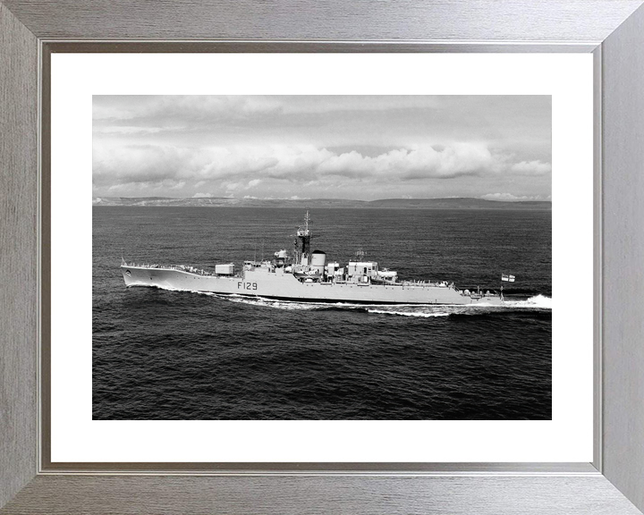 HMS Rhyl F129 Rothesay Class Frigate Port Beam Photo Print - Posters, Prints, & Visual Artwork - by Hampshire Prints (image 6 of 9)