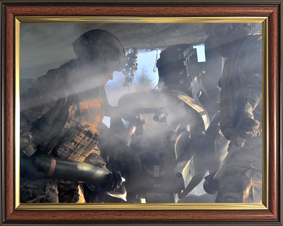 Artillery Soldiers Portrait Photo Print – British Army Wall Art, Military Decor Posters, Prints, & Visual Artwork Hampshire Prints 10 x 8 Classic Frame No