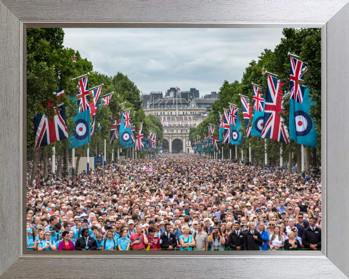 Crowds gather on the Mall London for RAF 100 Celebrations Photo Print Royal Air Force Aviation Wall Art Posters, Prints, & Visual Artwork Hampshire Prints 10 x 8 Silver Frame No