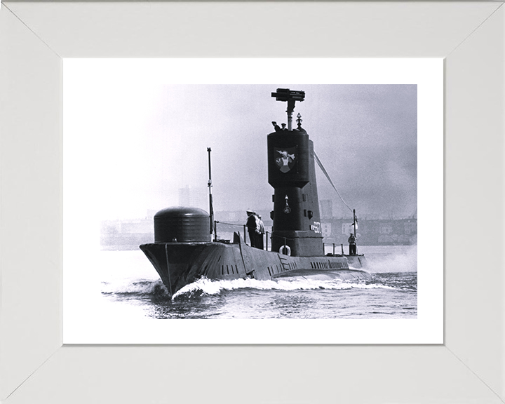 HMS Aeneas (S72) Photo Print - Paying Off 1972 - Royal Navy Amphion Class Submarine Posters, Prints, & Visual Artwork Hampshire Prints 10 x 8 White Frame Yes