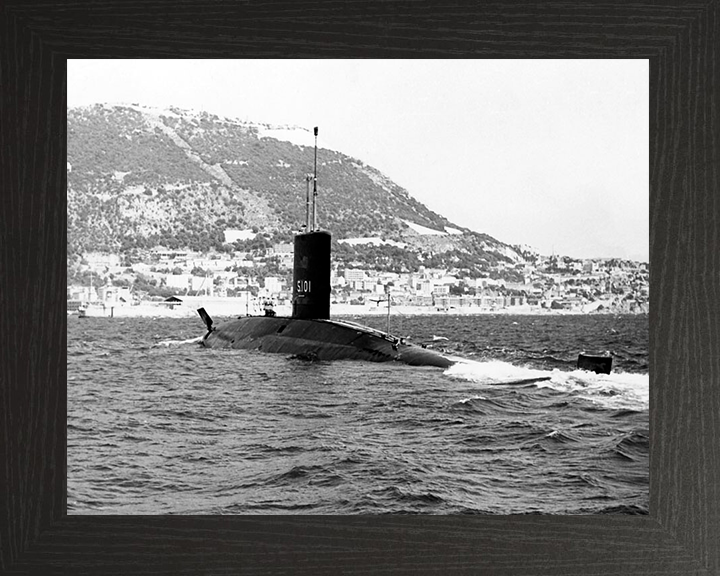 HMS Dreadnought (S101) Photo Print - Port Side View - Royal Navy Valiant Class Submarine Posters, Prints, & Visual Artwork Hampshire Prints 10 x 8 Black Frame No