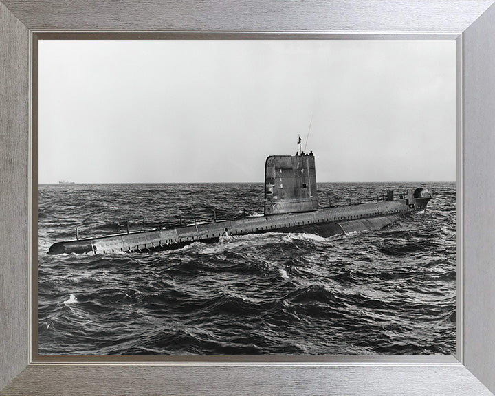 HMS Oracle (S16) Oberon Class Submarine Photo Print Starboard View Royal Navy Wall Art Naval Decor Posters, Prints, & Visual Artwork Hampshire Prints 10 x 8 Silver Frame No