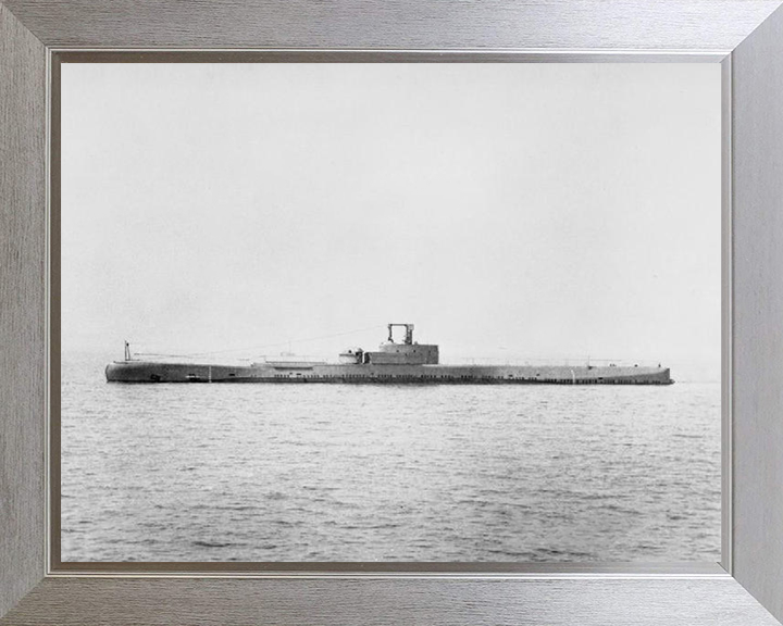 HMS Porpoise (N14) Photo Print - Port Side - Royal Navy Grampus Class Submarine Posters, Prints, & Visual Artwork Hampshire Prints 10 x 8 Silver Frame No