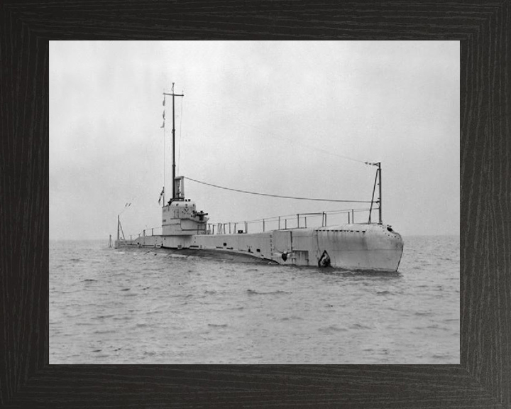 HMS Rainbow (N16) Photo Print - Starboard Bow View - Royal Navy Rainbow Class Submarine Posters, Prints, & Visual Artwork Hampshire Prints 10 x 8 Black Frame No