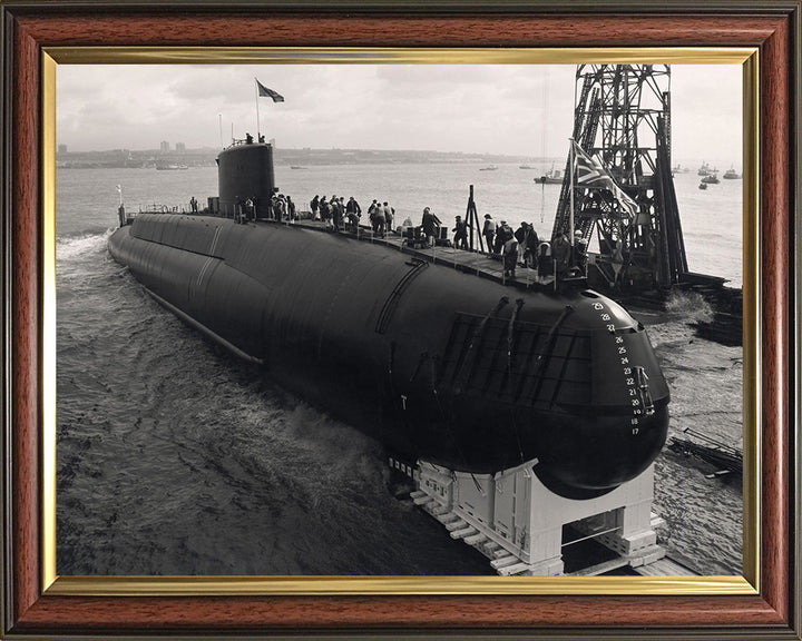 HMS Revenge (S27) Photo Print - Launch - Royal Navy Resolution Class Submarine Posters, Prints, & Visual Artwork Hampshire Prints 10 x 8 Classic Frame No