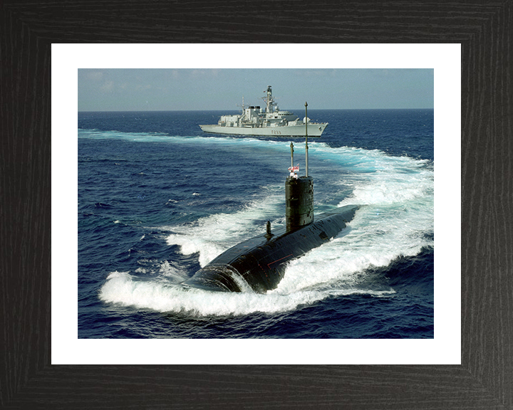 HMS Sceptre (S104) Swiftsure Class Submarine Photo Print At Sea 1996 Royal Navy Wall Art Naval Decor Posters, Prints, & Visual Artwork Hampshire Prints 10 x 8 Black Frame Yes