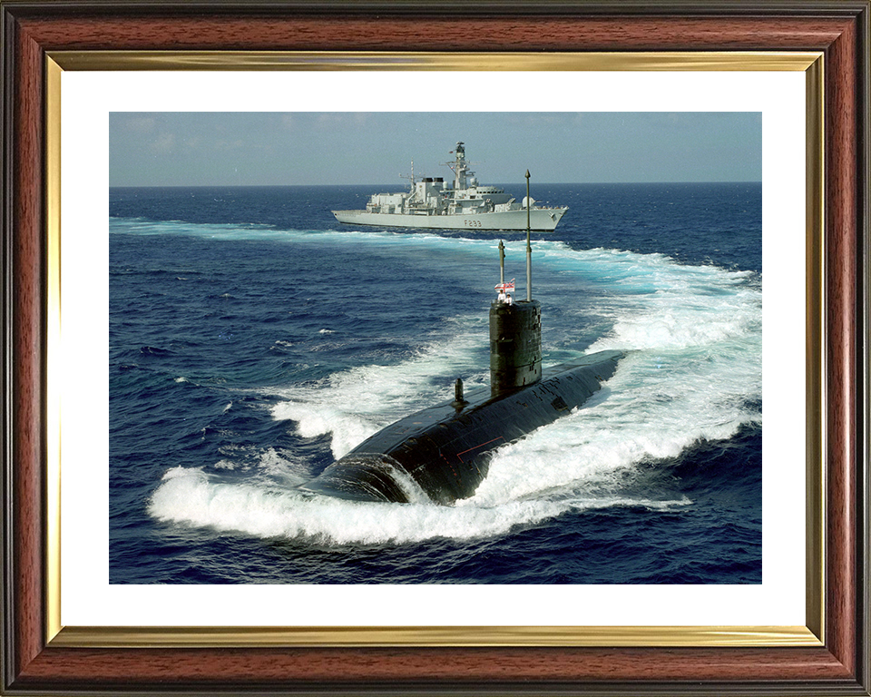 HMS Sceptre (S104) Swiftsure Class Submarine Photo Print At Sea 1996 Royal Navy Wall Art Naval Decor Posters, Prints, & Visual Artwork Hampshire Prints 10 x 8 Classic Frame Yes