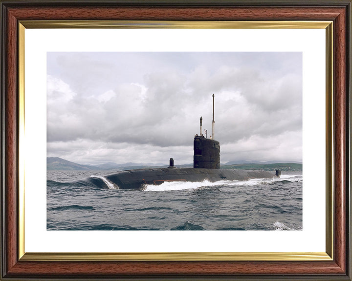 HMS Sceptre (S104) Swiftsure Class Submarine Photo Print Port Bow View Royal Navy Wall Art Naval Decor Posters, Prints, & Visual Artwork Hampshire Prints 10 x 8 Classic Frame Yes
