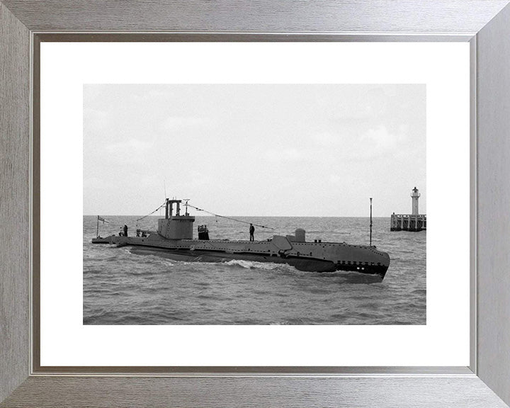 HMS Scorcher (P258) Photo Print - Starboard View - Royal Navy S Class Submarine Posters, Prints, & Visual Artwork Hampshire Prints 10 x 8 Silver Frame Yes