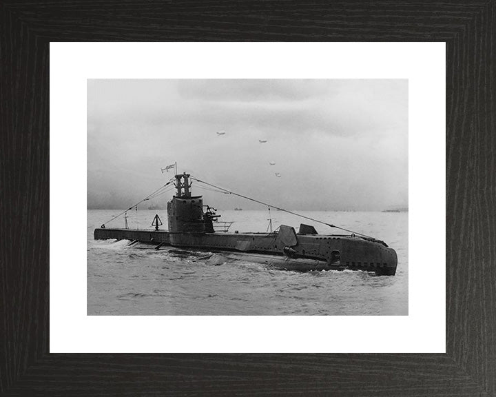 HMS Seadog (P216) Photo Print - Starboard View - Royal Navy S Class Submarine Posters, Prints, & Visual Artwork Hampshire Prints 10 x 8 Black Frame Yes