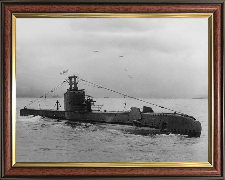 HMS Seadog (P216) Photo Print - Starboard View - Royal Navy S Class Submarine Posters, Prints, & Visual Artwork Hampshire Prints 10 x 8 Classic Frame No