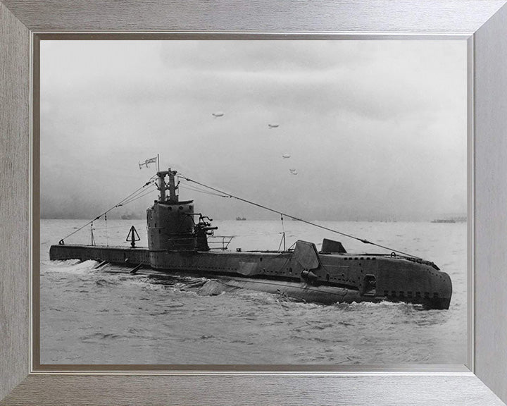 HMS Seadog (P216) Photo Print - Starboard View - Royal Navy S Class Submarine Posters, Prints, & Visual Artwork Hampshire Prints 10 x 8 Silver Frame No