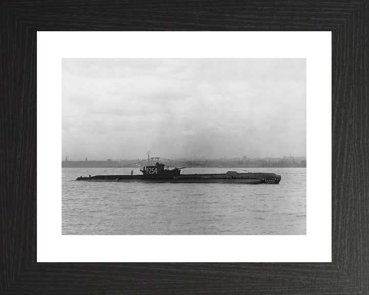 HMS Selene (P254) Photo Print - Starboard View - Royal Navy S Class Submarine Posters, Prints, & Visual Artwork Hampshire Prints 10 x 8 Black Frame Yes