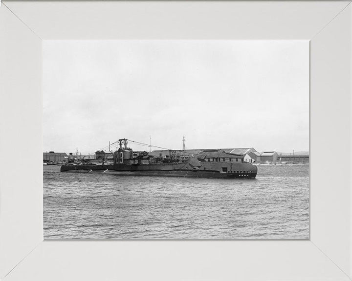 HMS Seraph (P219) Photo Print - Starboard View - Royal Navy S Class Submarine Posters, Prints, & Visual Artwork Hampshire Prints 10 x 8 White Frame No