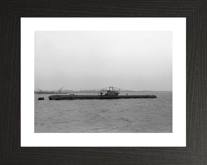 HMS Shalimar (P242) Photo Print - Port Side View - Royal Navy S Class Submarine Posters, Prints, & Visual Artwork Hampshire Prints 10 x 8 Black frame Yes