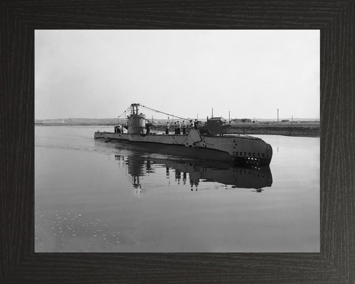 HMS Sirdar Photo Print - Starboard Bow View - Royal Navy S Class Submarine Posters, Prints, & Visual Artwork Hampshire Prints 10 x 8 Black Frame No