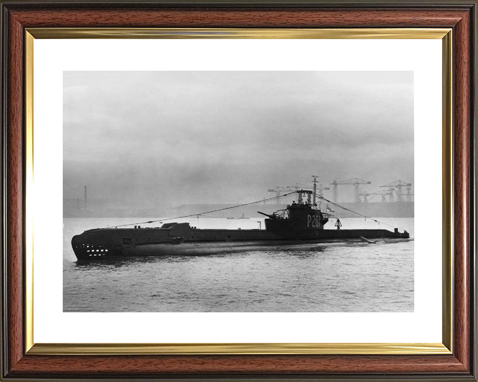 HMS Sleuth (P261) Photo Print - Port Side View - Royal Navy S Class Submarine Posters, Prints, & Visual Artwork Hampshire Prints 10 x 8 Classic Frame Yes