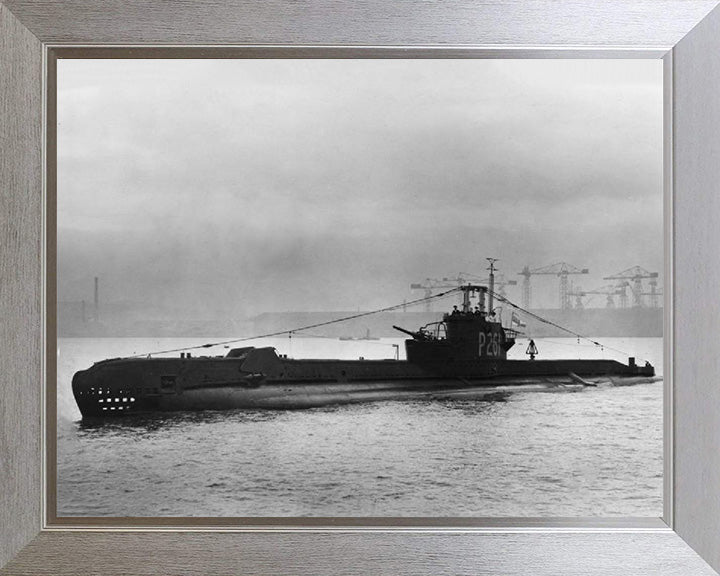 HMS Sleuth (P261) Photo Print - Port Side View - Royal Navy S Class Submarine Posters, Prints, & Visual Artwork Hampshire Prints 10 x 8 Silver Frame No