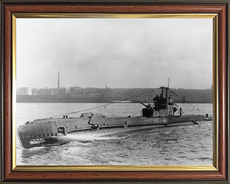 HMS Solent (P262) Photo Print - Port Side View - Royal Navy S Class Submarine Posters, Prints, & Visual Artwork Hampshire Prints 10 x 8 Classic Frame No