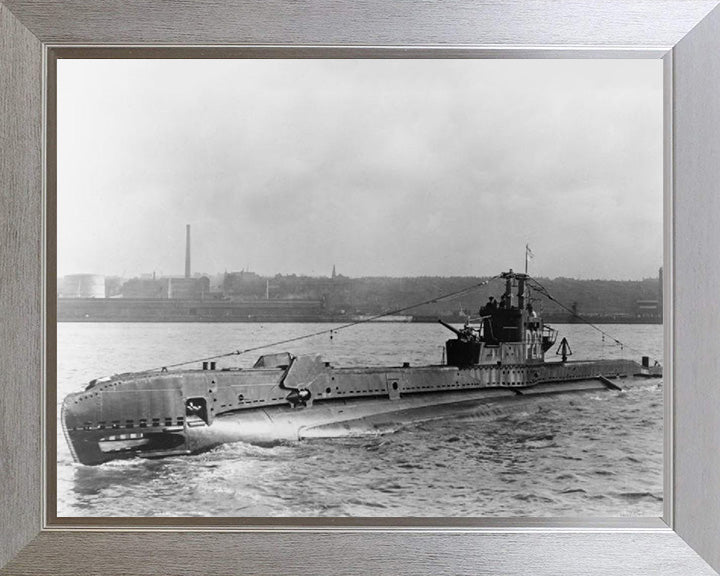 HMS Solent (P262) Photo Print - Port Side View - Royal Navy S Class Submarine Posters, Prints, & Visual Artwork Hampshire Prints 10 x 8 Silver Frame No