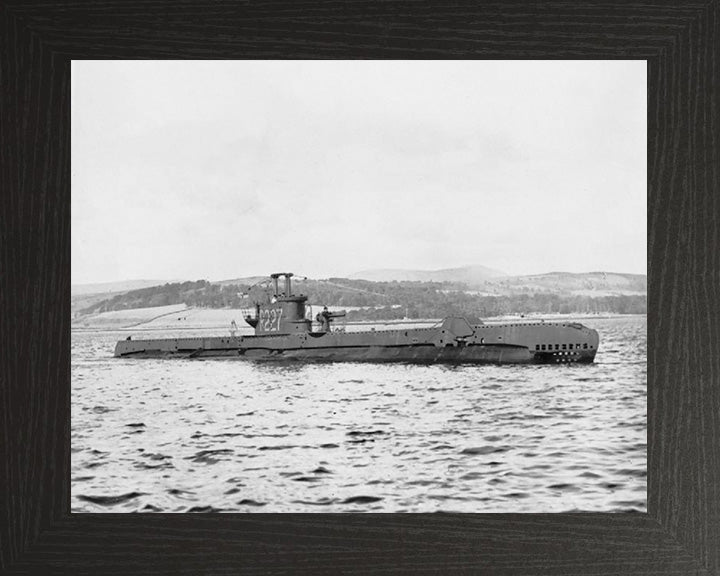 HMS Spiteful (P227) Photo Print - Starboard View - Royal Navy S Class Submarine Posters, Prints, & Visual Artwork Hampshire Prints 10 x 8 Black frame No