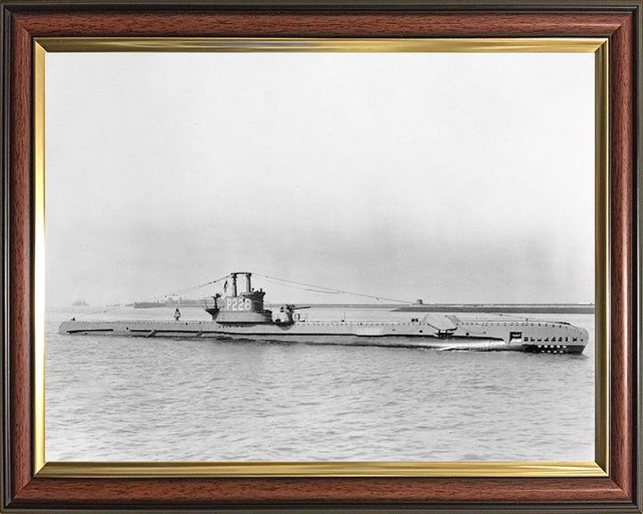 HMS Splendid (P228) Photo Print - Starboard View - Royal Navy S Class Submarine Posters, Prints, & Visual Artwork Hampshire Prints 10 x 8 Classic Frame No