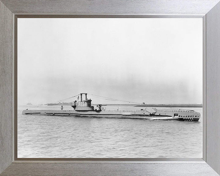 HMS Splendid (P228) Photo Print - Starboard View - Royal Navy S Class Submarine Posters, Prints, & Visual Artwork Hampshire Prints 10 x 8 Silver Frame No