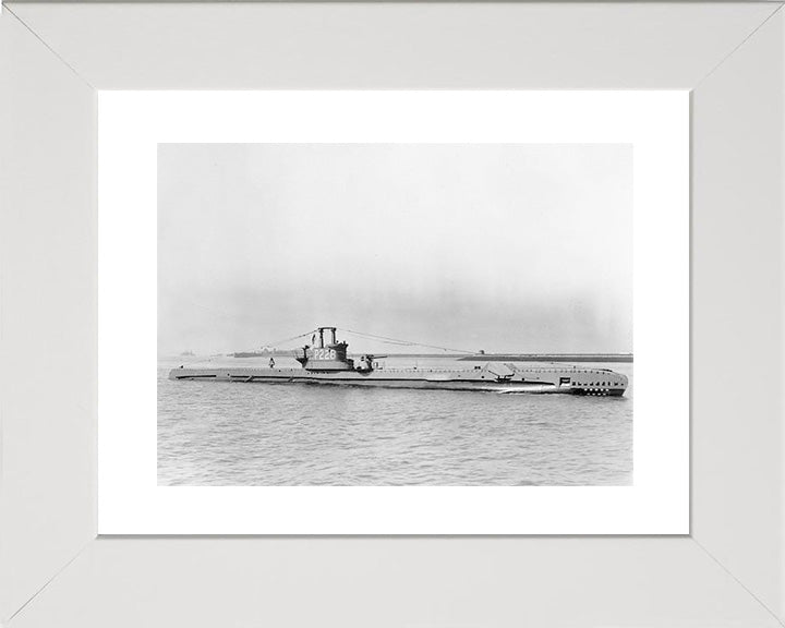 HMS Splendid (P228) Photo Print - Starboard View - Royal Navy S Class Submarine Posters, Prints, & Visual Artwork Hampshire Prints 10 x 8 White Frame Yes