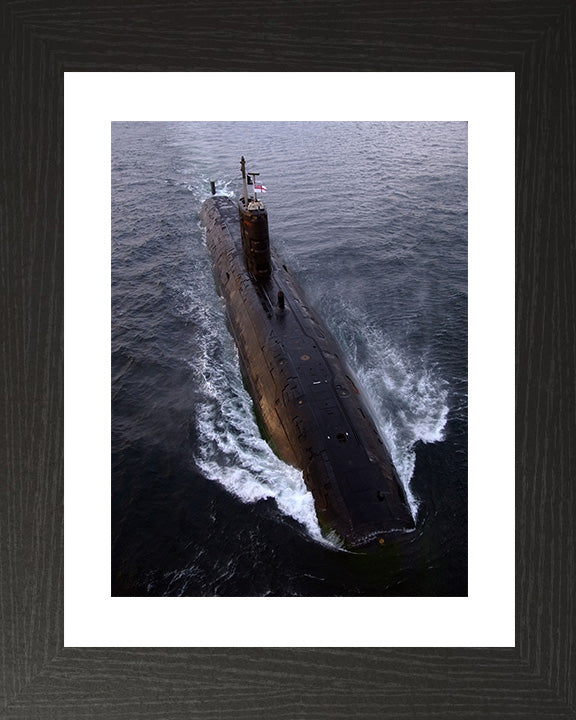 HMS Splendid (S106) Photo Print - Starboard Bow View - Royal Navy Swiftsure Class Submarine Posters, Prints, & Visual Artwork Hampshire Prints 10 x 8 Black Frame Yes