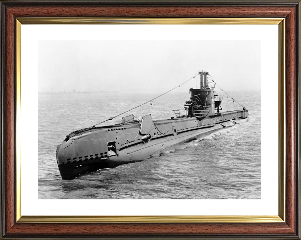HMS Stonehenge (P232) Photo Print - Port Side View - Royal Navy S Class Submarine Posters, Prints, & Visual Artwork Hampshire Prints 10 x 8 Classic Frame Yes