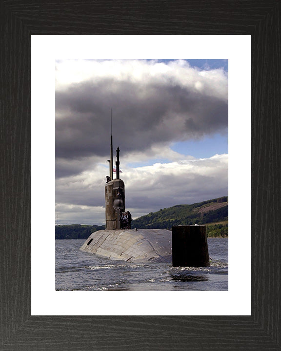 HMS Superb (S109) Photo Print - Stern View - Royal Navy Swiftsure Class Submarine Posters, Prints, & Visual Artwork Hampshire Prints 10 x 8 Black Frame Yes