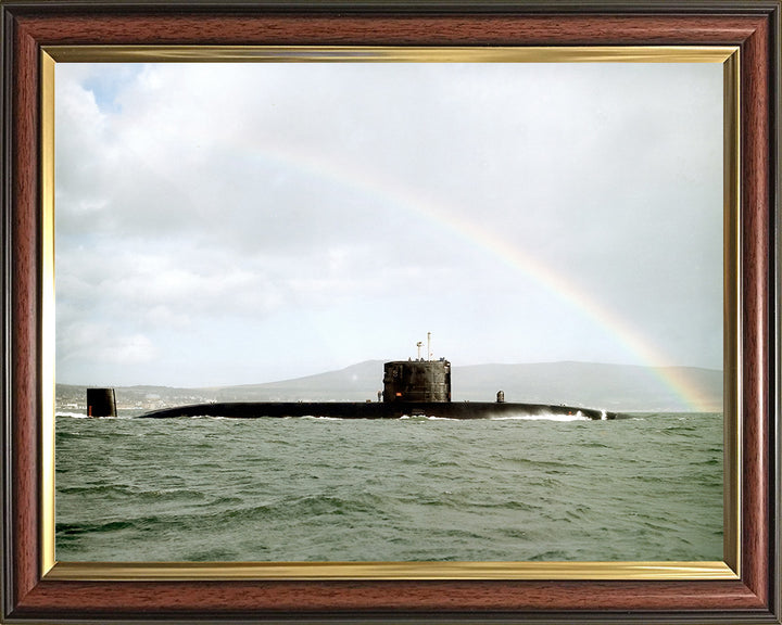 HMS Swiftsure (S126) Photo Print - Starboard View - Royal Navy Swiftsure Class Submarine Posters, Prints, & Visual Artwork Hampshire Prints 10 x 8 Classic Frame No