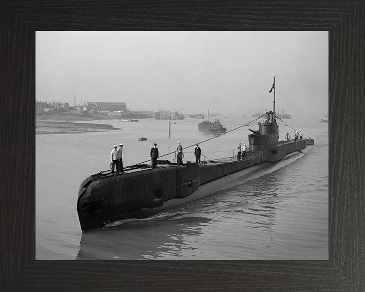 HMS Taku (N38) Photo Print - Entering Port - Royal Navy T Class Submarine Posters, Prints, & Visual Artwork Hampshire Prints 10 x 8 Black Frame No