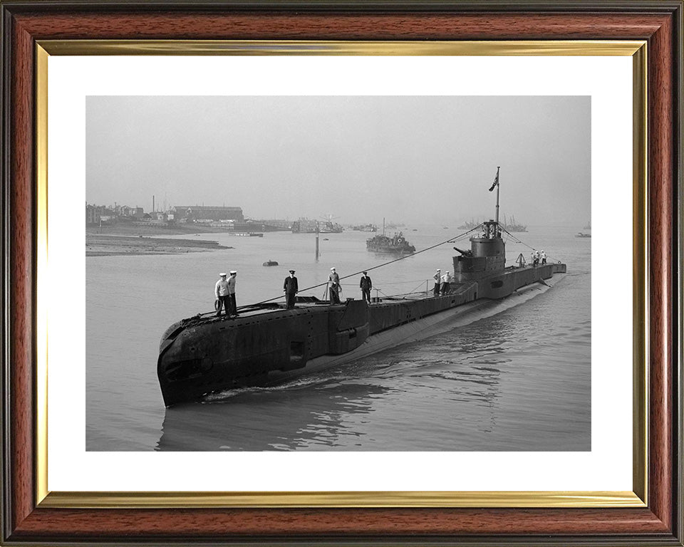 HMS Taku (N38) Photo Print - Entering Port - Royal Navy T Class Submarine Posters, Prints, & Visual Artwork Hampshire Prints 10 x 8 Classic Frame Yes