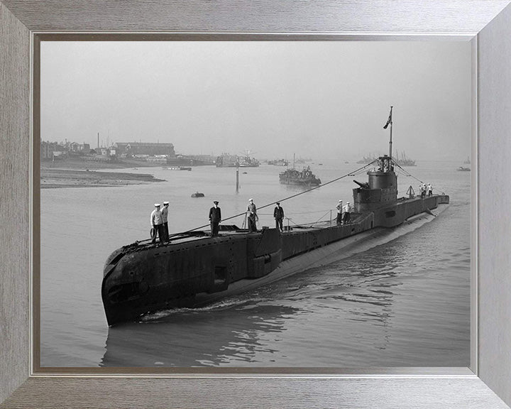 HMS Taku (N38) Photo Print - Entering Port - Royal Navy T Class Submarine Posters, Prints, & Visual Artwork Hampshire Prints 10 x 8 Silver Frame No