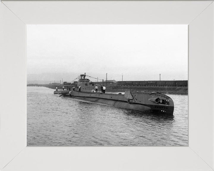 HMS Tapir (P335) Photo Print - Starboard View - Royal Navy T Class Submarine Posters, Prints, & Visual Artwork Hampshire Prints 10 x 8 White Frame No