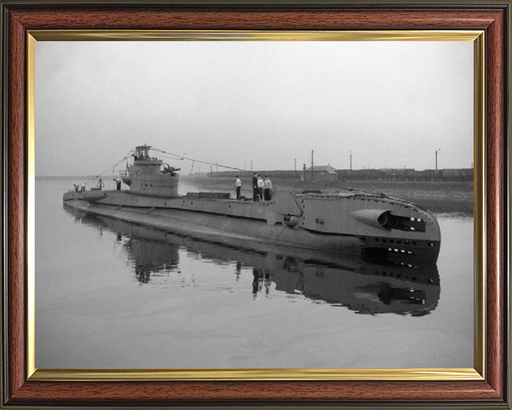 HMS Terrapin (P323) Photo Print - Starboard View - Royal Navy T Class Submarine Posters, Prints, & Visual Artwork Hampshire Prints 10 x 8 Classic Frame No