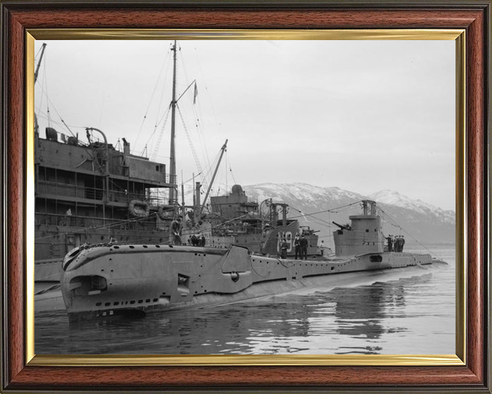 HMS Tigris (N63) Photo Print - Port Side View - Royal Navy T Class Submarine Posters, Prints, & Visual Artwork Hampshire Prints 10 x 8 Classic Frame No