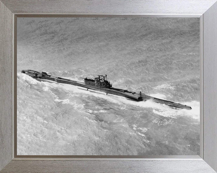 HMS Tiptoe (P332) Photo Print - From Above - Royal Navy T Class Submarine Posters, Prints, & Visual Artwork Hampshire Prints 10 x 8 Silver Frame No
