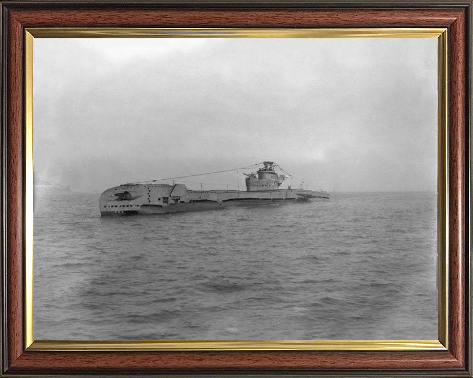 HMS Totem (P352) Photo Print - Port Side View - Royal Navy T Class Submarine Posters, Prints, & Visual Artwork Hampshire Prints 10 x 8 Classic Frame No