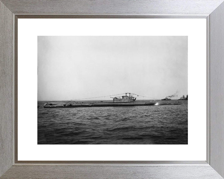HMS Tradewind (P329) Photo Print - Port Side View - Royal Navy T Class Submarine Posters, Prints, & Visual Artwork Hampshire Prints 10 x 8 Silver Frame Yes