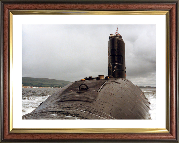 HMS Trenchant (S91) Trafalgar Class Submarine Photo Print Clyde 1993 Royal Navy Wall Art Naval Decor Posters, Prints, & Visual Artwork Hampshire Prints 10 x 8 Classic Frame Yes