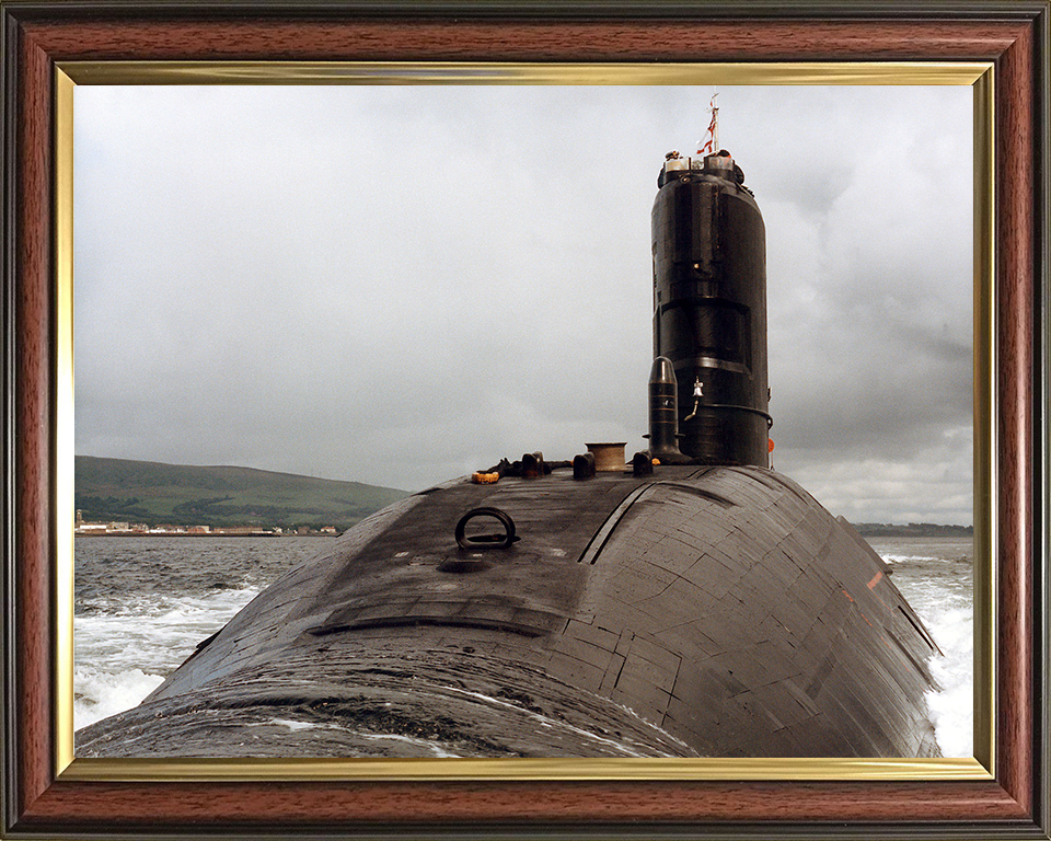 HMS Trenchant (S91) Trafalgar Class Submarine Photo Print Clyde 1993 Royal Navy Wall Art Naval Decor Posters, Prints, & Visual Artwork Hampshire Prints 10 x 8 Classic Frame No