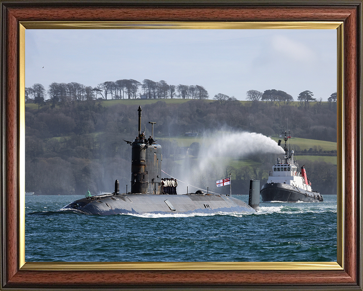 HMS Trenchant (S91) Photo Print - Paying Off 2021 - Royal Navy Trafalgar Class Submarine Posters, Prints, & Visual Artwork Hampshire Prints 10 x 8 Classic Frame No