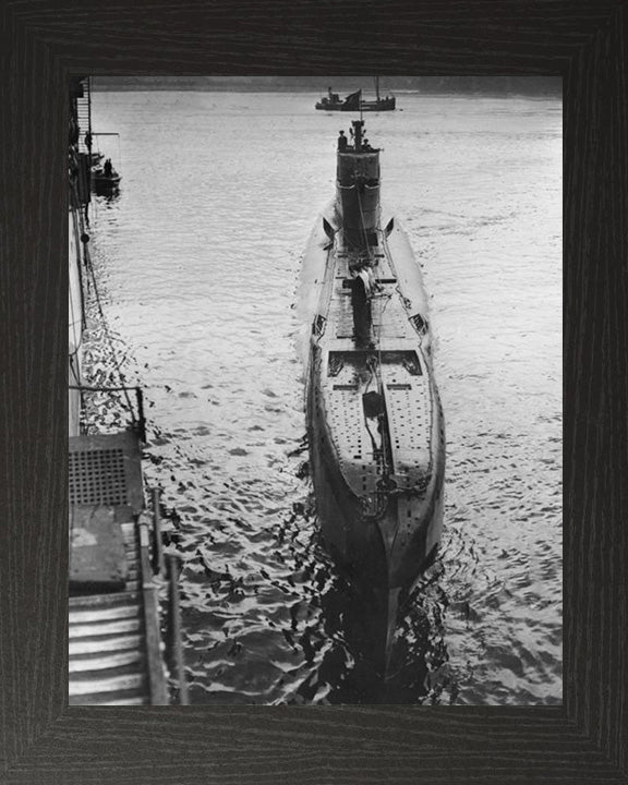 HMS Tuna (N94) Photo Print - Stern View - Royal Navy T Class Submarine Posters, Prints, & Visual Artwork Hampshire Prints 10 x 8 Black Frame No