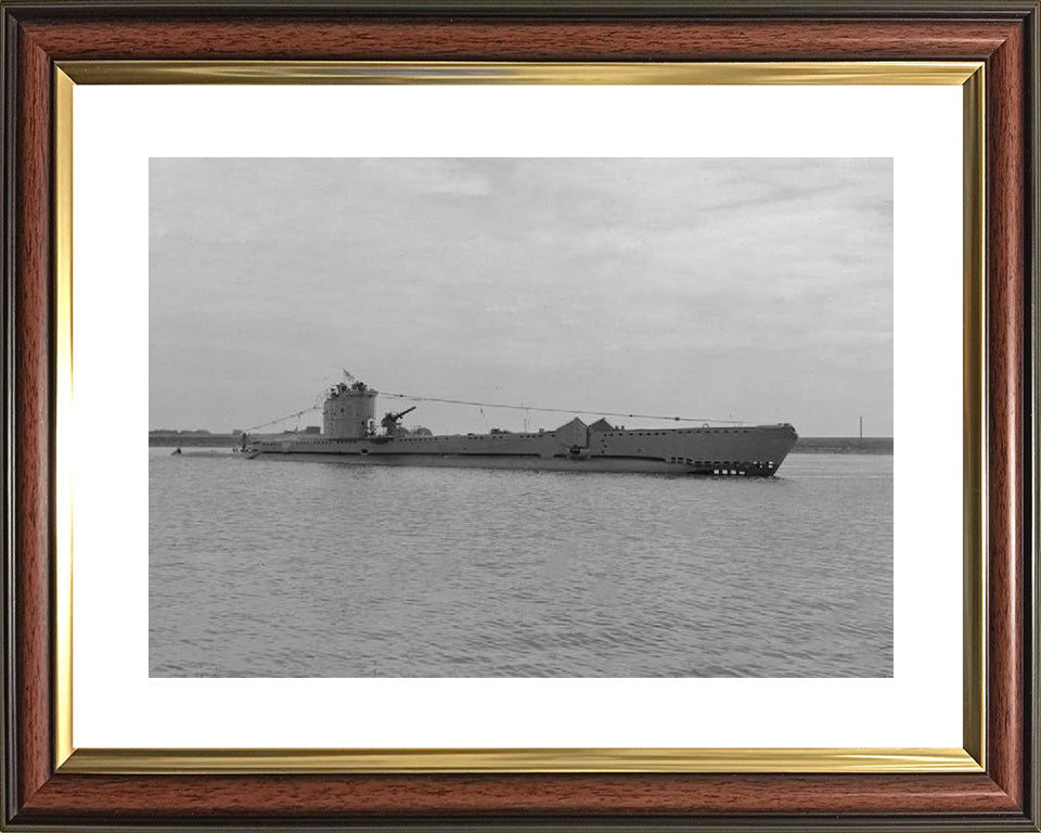 HMS Urtica (P83) Photo Print - Starboard View - Royal Navy V Class Submarine Posters, Prints, & Visual Artwork Hampshire Prints 10 x 8 Classic Frame Yes