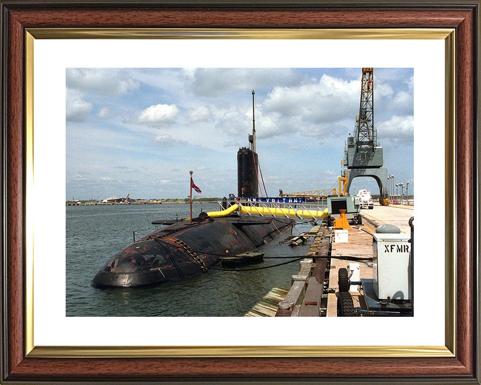 HMS Valiant (S102) Photo Print - Alongside - Royal Navy Valiant Class Submarine Posters, Prints, & Visual Artwork Hampshire Prints 10 x 8 Classic Frame Yes