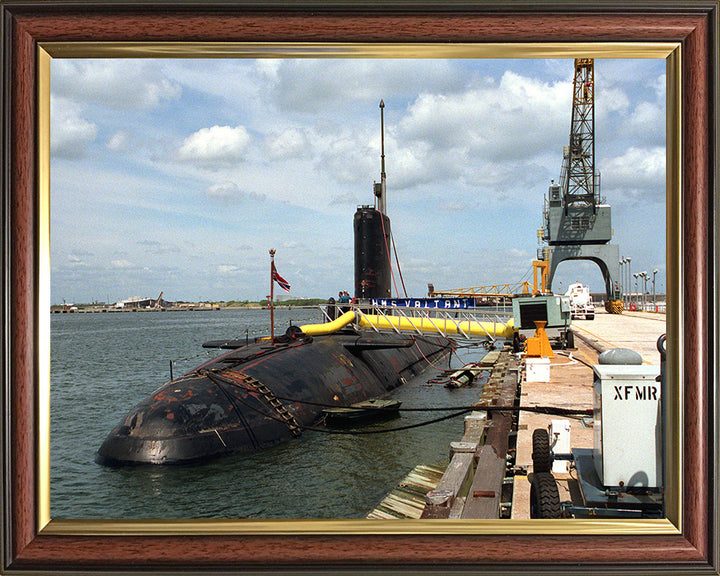 HMS Valiant (S102) Photo Print - Alongside - Royal Navy Valiant Class Submarine Posters, Prints, & Visual Artwork Hampshire Prints 10 x 8 Classic Frame No